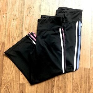 2 Pairs Of Avia Cropped Workout Pants